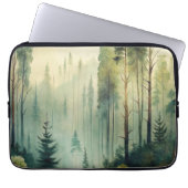 Nebeliger Immergrüner Wald Laptopschutzhülle (Vorderseite)