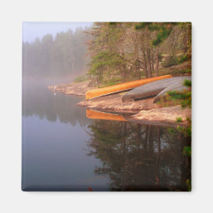 Nebeliger Kanu-Campingplatz, Lake Kawnipi, Magnet