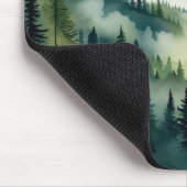 Nebeliger Morgen Kiefern im Gebirge Mousepad (Ecke)