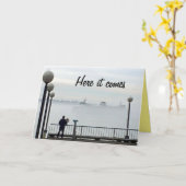 Nebeliger Seattle-Fähren-Geburtstag Karte (Gelbe Blume)