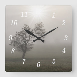 Nebeliger Sternenexplosions-Baum-Landschaft-Wanduh Quadratische Wanduhr