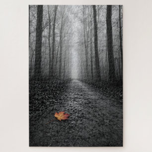 Nebeliger Waldweg Selektive Farbe Puzzle