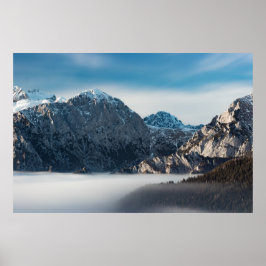 Nebelmeer und schneebedeckte Berge Poster