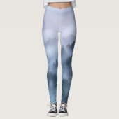 Nebelmorgendliche durch Bäume rollen Leggings (Vorderseite)