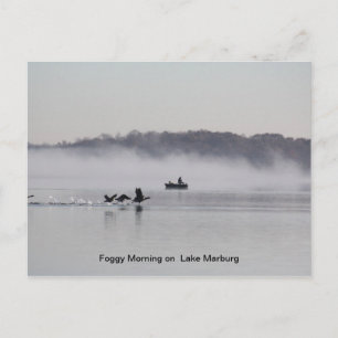 Nebelmorgens am See Postkarte