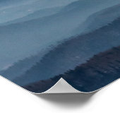 Nebelschichten, Hügel und Berge Poster (Ecke)