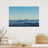 Nebelschichten, Hügel und Berge Poster (Küche)