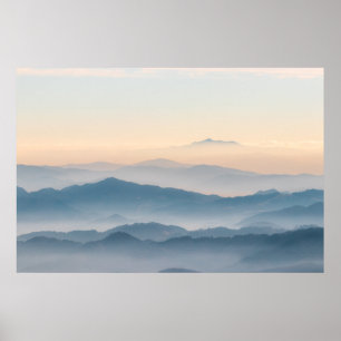 Nebelschichten, Hügel und Berge Poster