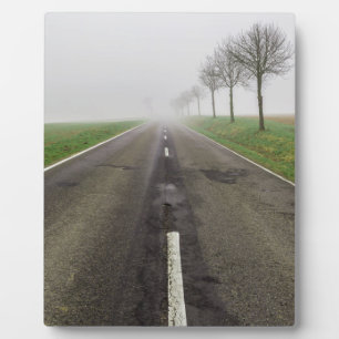 Nebelstraße führt zu nichts fotoplatte