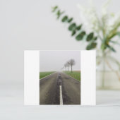Nebelstraße führt zu nichts postkarte (Stehend Vorderseite)