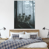 Nebelwald-Wolfpack Leinwanddruck (Insitu (Schlafzimmer))
