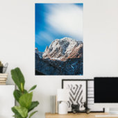 Nebelwolken über den Bergen Poster (Heimbüro)