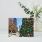 Neben der weiße Postkarte des Dallas-Weihnachtsbau (Stehend Vorderseite)