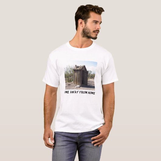 NEBENGEBÄUDE-ZUHAUSE WEG VON ZUHAUSE T-Shirt (Vorne ganz)