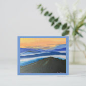 Neblige Berge Postkarte (Stehend Vorderseite)