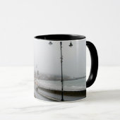 Nebliger Morgen in Scarborough Tasse (VorderseiteRechts)