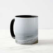 Nebliger Strand von Scarborough Tasse (Vorderseite Links)