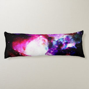 Nebula Galaxy Karoskissen Pink Lila Blau Seitenschläferkissen