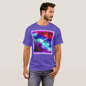Nebula ist ein künstlerisches Design. Jetzt kaufen T-Shirt (Vorne ganz)