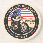 Needles Highway South Dakota Motorrad Getränkeuntersetzer<br><div class="desc">Needles Highway in einem Vintagen,  bedrückten Stil Emblem gemacht. Es ist eine landschaftliche Fahrt,  die in Süd-Dakota und neben dem Peter Norbeck Landschaftlich Byway zu finden ist.</div>