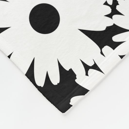 Negative Space Daisies weiß auf schwarz Fleecedecke (Ecke)