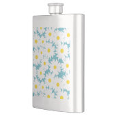 Negative Space Daisies weiß gelb auf blau Flachmann (Links)