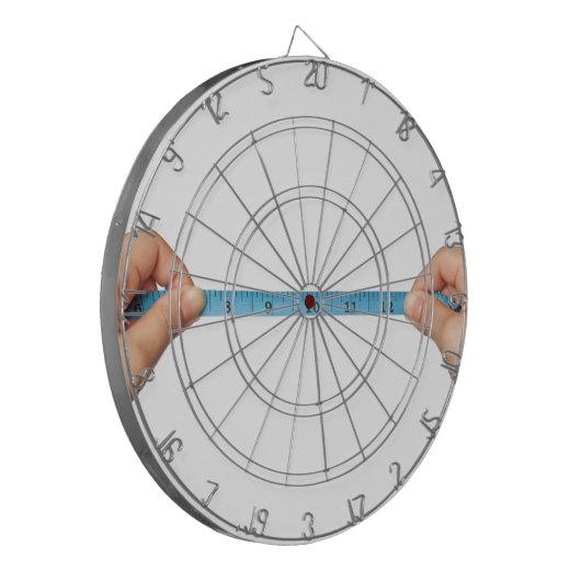 Nehmen des Maßes Dartscheibe (Vorderseite Links)