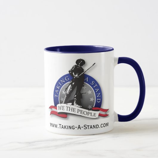 Nehmen einer Stand-Kaffee-Tasse Tasse (Rechts)