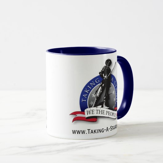 Nehmen einer Stand-Kaffee-Tasse Tasse (VorderseiteRechts)