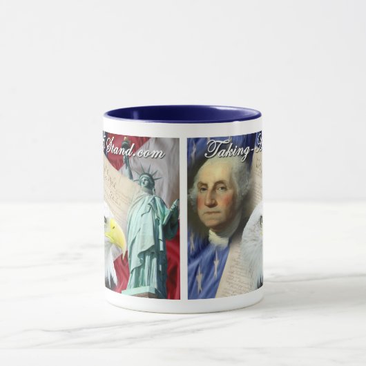 Nehmen einer Stand-Kaffee-Tasse Tasse (Zentrum)