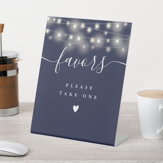 Nehmen Sie bitte blaue String Lights als Gefallen Sockelschild (In SItu)