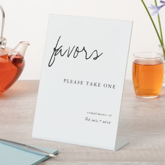 Nehmen Sie bitte eine moderne, einfache Gastgesche Sockelschild (In Situ)