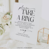 Nehmen Sie das Ring Game Brautparty Game-Zeichen Sockelschild