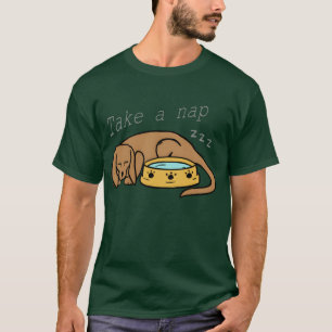 Nehmen Sie ein Nickerchen-Hundegenetz für Hunde au T-Shirt