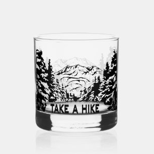 Nehmen Sie eine monochrome Berglandschaft zu Wande Whiskyglas