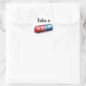 Nehmen Sie eine Pille Runder Aufkleber (Tasche)