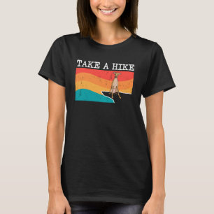 Nehmen Sie eine Wanderung Italienisches Greyhound T-Shirt