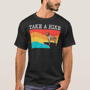 Nehmen Sie eine Wanderung Spinoni Italiani Grafisc T-Shirt