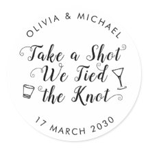 Nehmen Sie einen Schuss an der Knot Wedding Drink