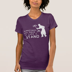 Nehmen Sie einen Stand T-Shirt