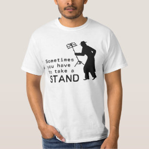 Nehmen Sie einen Stand T-Shirt