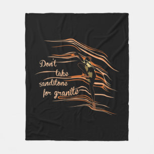 Nehmen Sie Sandstone nicht zum Klettern auf dem Gr Fleecedecke