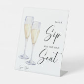 Nehmen Sie sich einen Schluck und nehmen Sie eine  Sockelschild (Vorderseite)