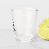 Nehmen Sie vor dem Schlafengehen Schnapsglas (Rechts)