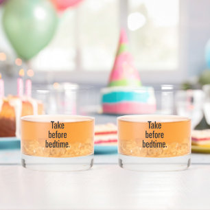 Nehmen Sie vor dem Schlafengehen Whiskyglas