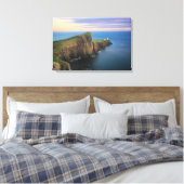 Neist Point Leuchtturm auf Skye bei Sonnenuntergan Leinwanddruck (Insitu (Schlafzimmer))