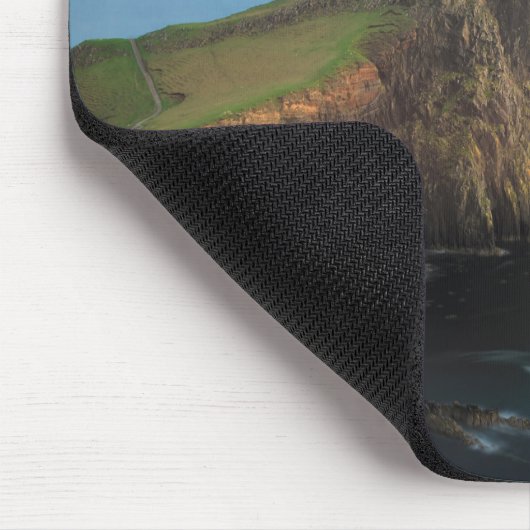 Neist Punktleuchtturm auf Skye am Sonnenuntergang Mousepad (Ecke)