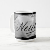 Neitare-Tasse: Minimalistischer Charm in Monochrom Kaffeetasse (Vorderseite Links)