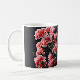 Nelkenblumenstrauß vintage Farbstimmung darüber Kaffeetasse