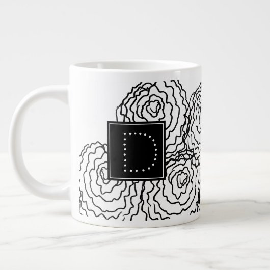 Nelkenfloral Hand gezogenes Doodle Monogramm Jumbo-Tasse (Links)